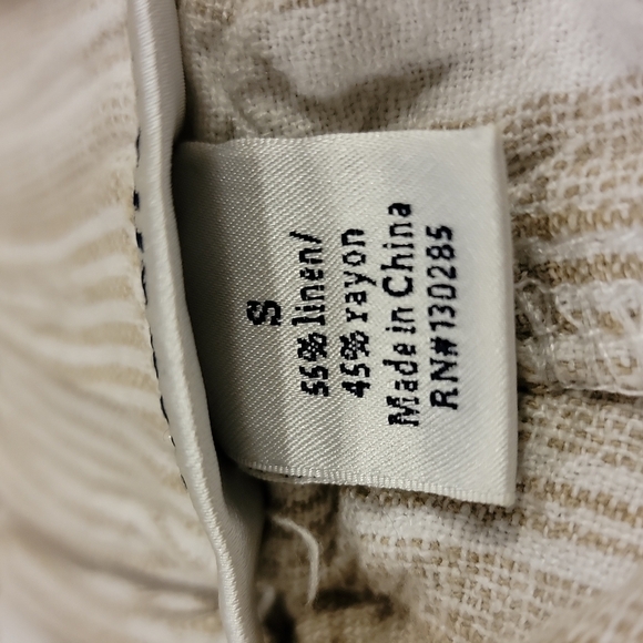 𝅺croft & Barrow Lightweight Striped Capri Size Small - Picture 10 of 11